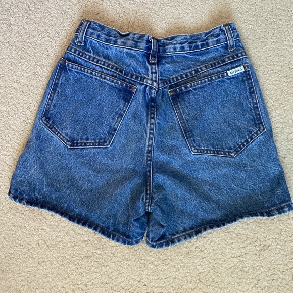bill blass vintage denim shorts - Picture 2 of 2